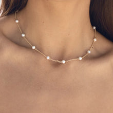 Load image into Gallery viewer, MULTI-PEARL CHOKER NECKLACE