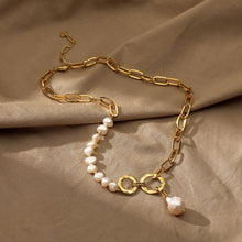 Load image into Gallery viewer, PEARLl NECKLACE