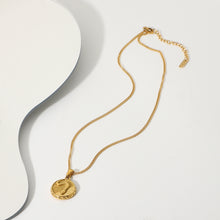 Load image into Gallery viewer, SNAKE PENDANT NECKLACE