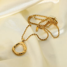 Load image into Gallery viewer, RING PENDANT NECKLACE