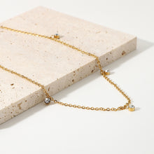 Load image into Gallery viewer, MULTI-PEARL CHOKER NECKLACE