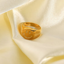 Load image into Gallery viewer, Smiling Face Ring