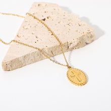 Load image into Gallery viewer, CROSS PENDANT NECKLACE