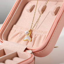 Load image into Gallery viewer, Fish Tail Pendant Necklace