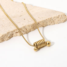 Load image into Gallery viewer, SPRING PENDANT NECKLACE