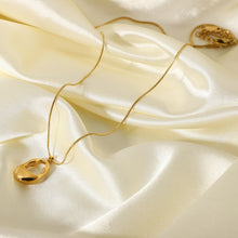 Load image into Gallery viewer, Lock Pendant Necklace