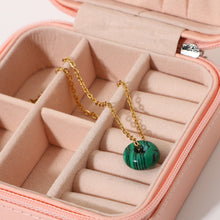 Load image into Gallery viewer, Emerald Pendant Necklace