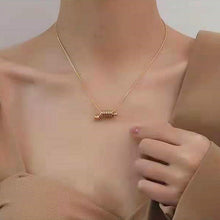 Load image into Gallery viewer, SPRING PENDANT NECKLACE