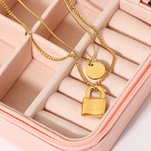 Load image into Gallery viewer, LAYERED LOCK PENDANT NECKLACE