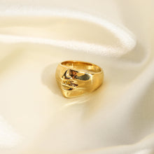 Load image into Gallery viewer, Face Ring