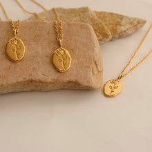 Load image into Gallery viewer, Flower Tag Necklace