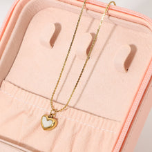 Load image into Gallery viewer, Whtie Stone Heart Necklace