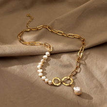 Load image into Gallery viewer, PEARLl NECKLACE
