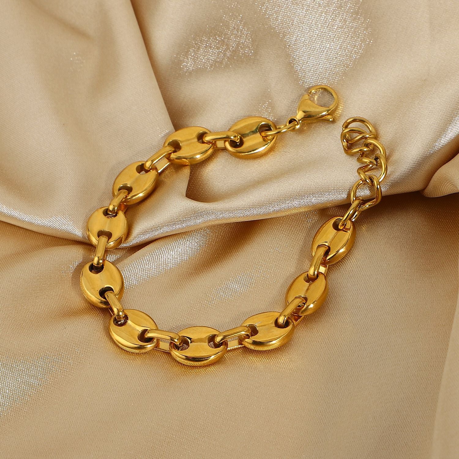 Pig Nose Bracelet – URBENSI JEWELRY