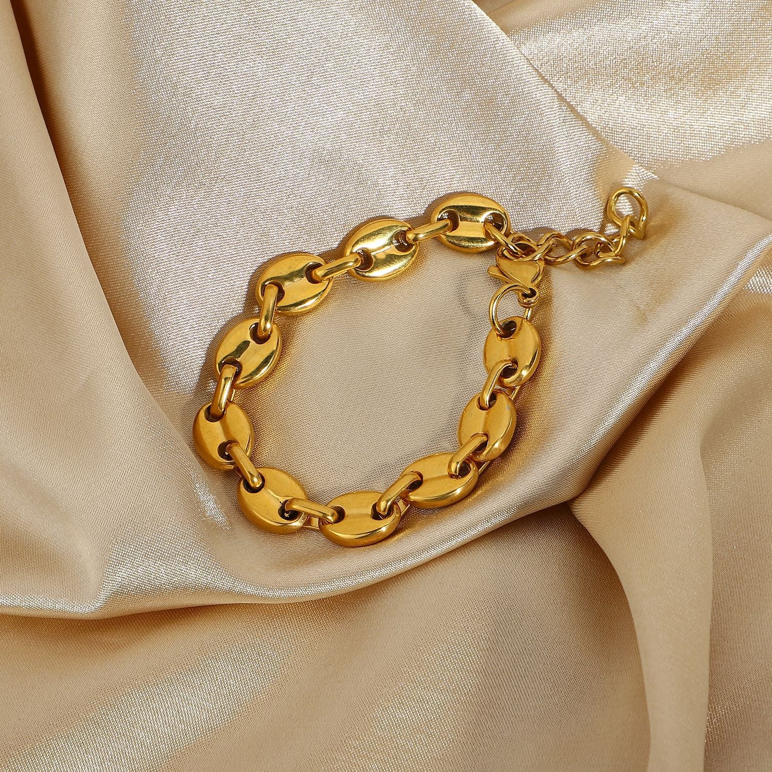 Pig Nose Bracelet – URBENSI JEWELRY